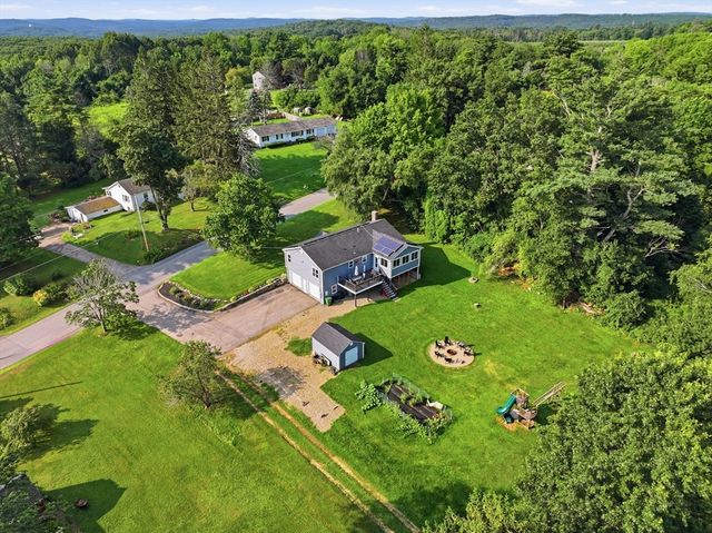 137 Ward St, North Brookfield, MA 01535