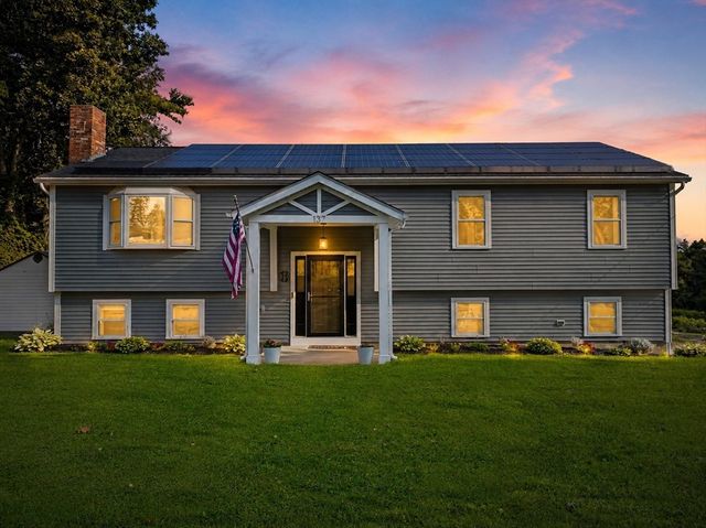 137 Ward St, North Brookfield, MA 01535