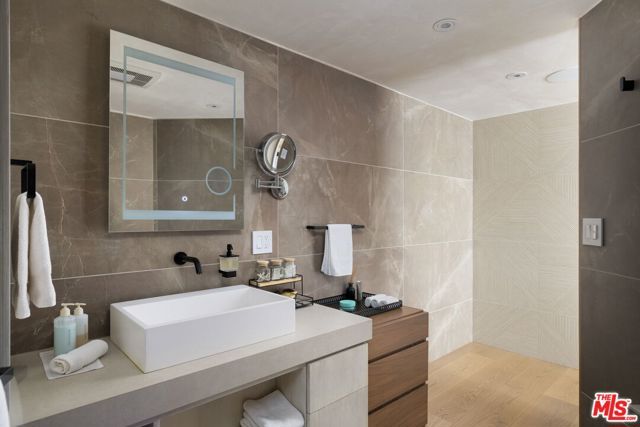 2170 Century Parkway 1206, Los Angeles, CA 90067