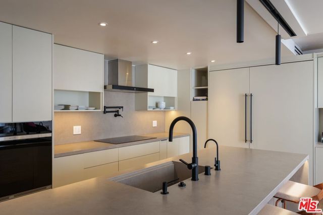 2170 Century Parkway 1206, Los Angeles, CA 90067