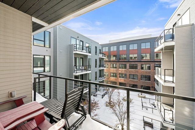 45 W 3rd St 406, Boston, MA 02127