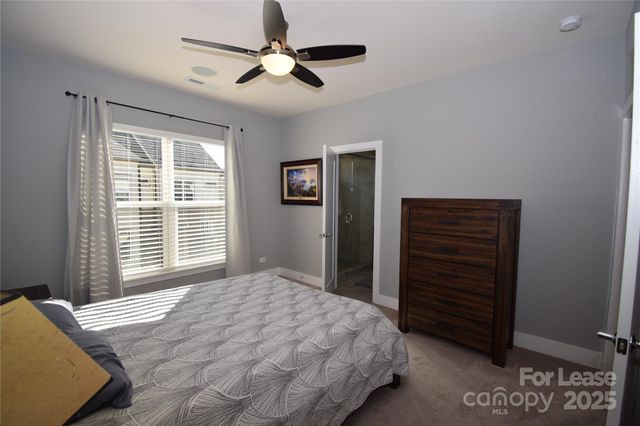 2813 Grand Union Way, Charlotte, NC 28209