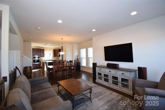 2813 Grand Union Way, Charlotte, NC 28209