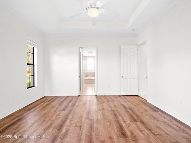 896 Yellow Wood Court SE, Palm Bay, FL 32909