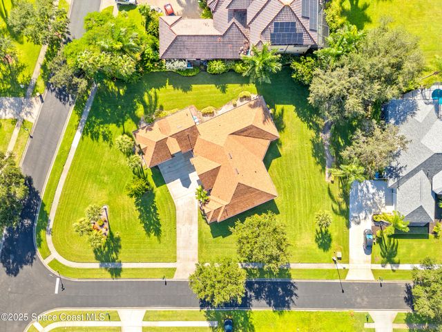 896 Yellow Wood Court SE, Palm Bay, FL 32909