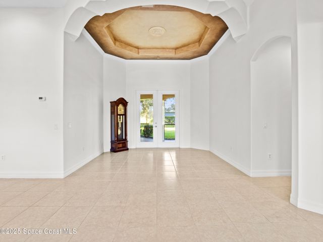 896 Yellow Wood Court SE, Palm Bay, FL 32909