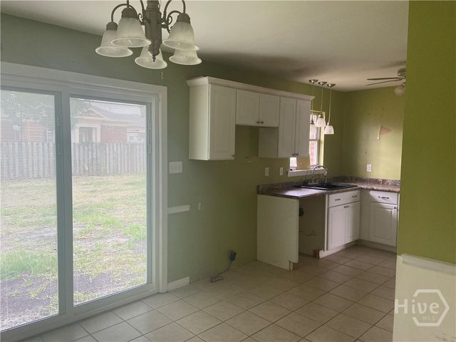 97 Bays Avenue, Savannah, GA 31408