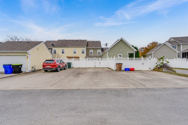 2327 Alteras Dr, Nashville, TN 37211