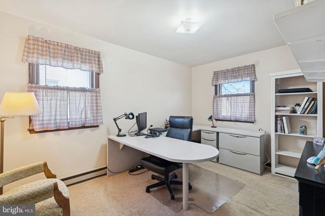 34 CHESTNUT LN, Bechtelsville, PA 19505