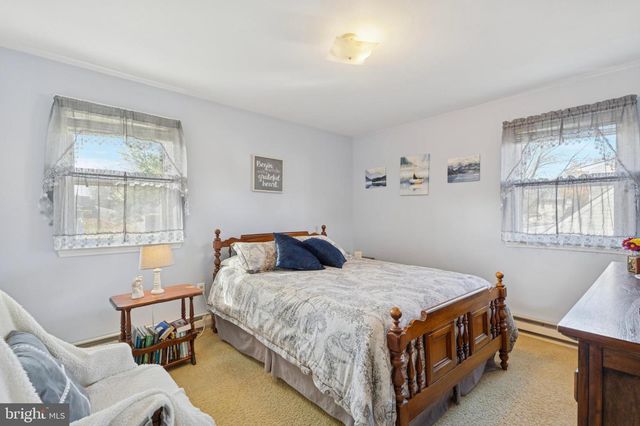 34 CHESTNUT LN, Bechtelsville, PA 19505