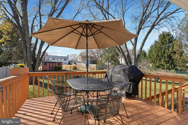 34 CHESTNUT LN, Bechtelsville, PA 19505