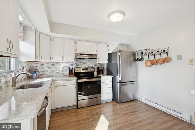 34 CHESTNUT LN, Bechtelsville, PA 19505