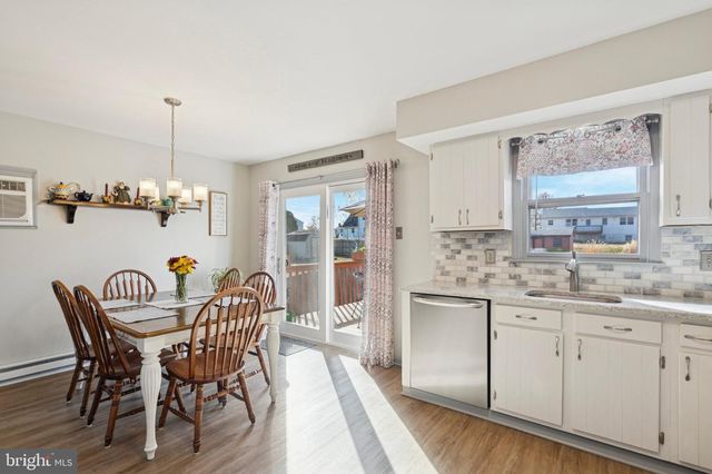 34 CHESTNUT LN, Bechtelsville, PA 19505