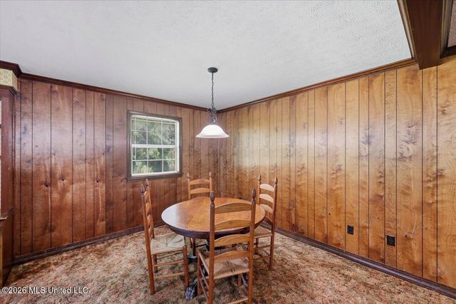 1031 Thigpen Road, Raymond, MS 39154