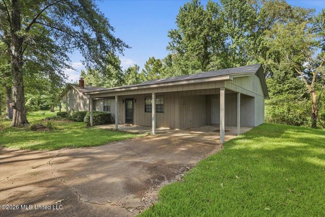 1031 Thigpen Road, Raymond, MS 39154