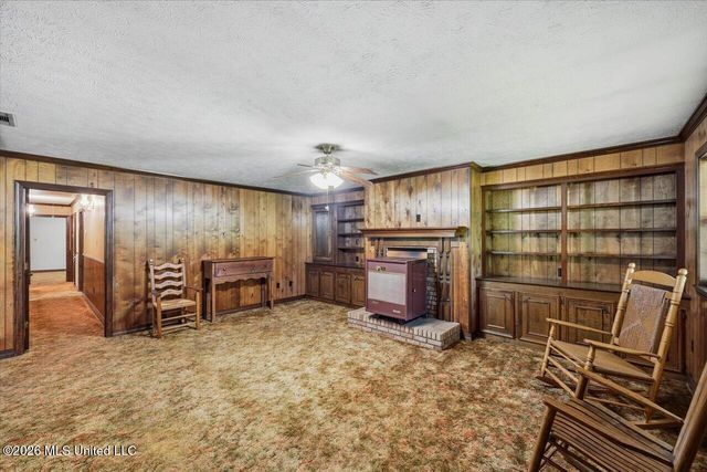 1031 Thigpen Road, Raymond, MS 39154