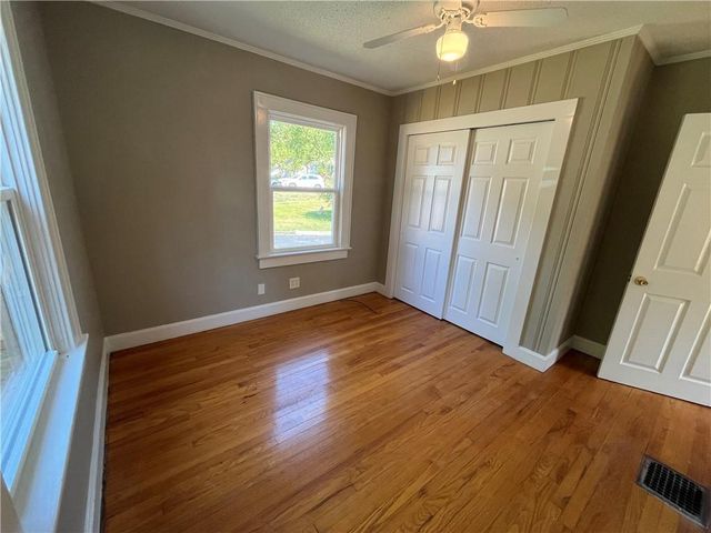 8020 Mercier Street, Kansas City, MO 64114