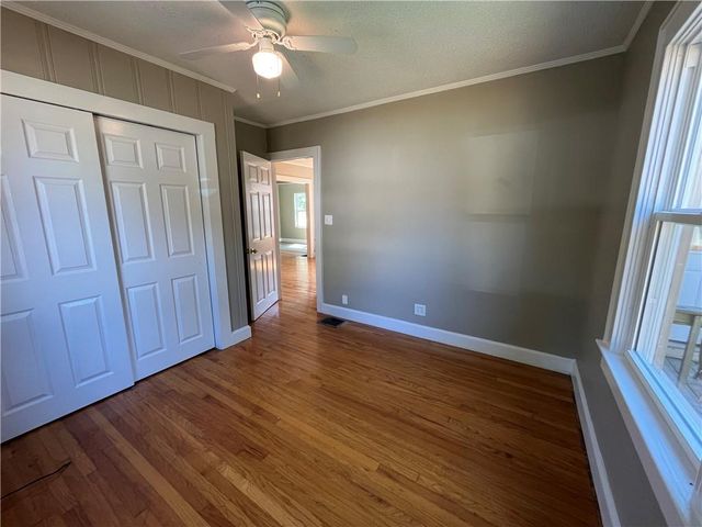 8020 Mercier Street, Kansas City, MO 64114