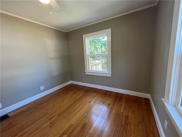 8020 Mercier Street, Kansas City, MO 64114