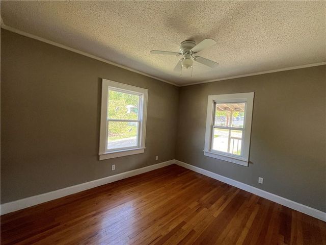 8020 Mercier Street, Kansas City, MO 64114