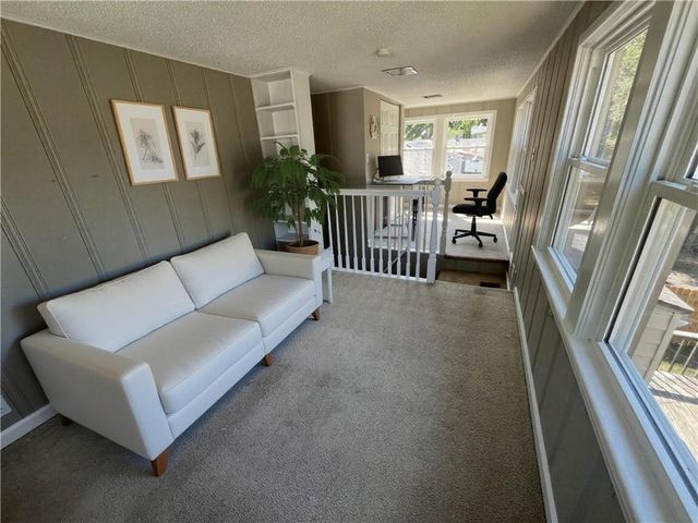 8020 Mercier Street, Kansas City, MO 64114