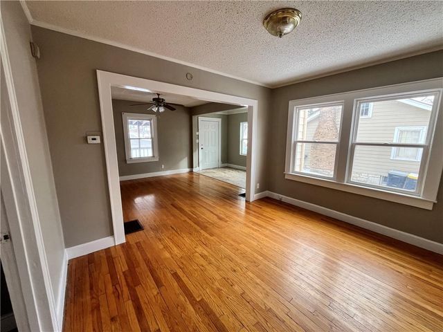 8020 Mercier Street, Kansas City, MO 64114