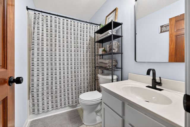 1825 Creekview Drive, Marysville, OH 43040