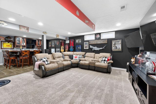 1825 Creekview Drive, Marysville, OH 43040