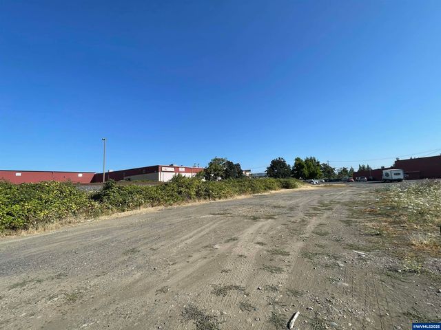 3005 NE Portland Rd, Salem, OR 97301