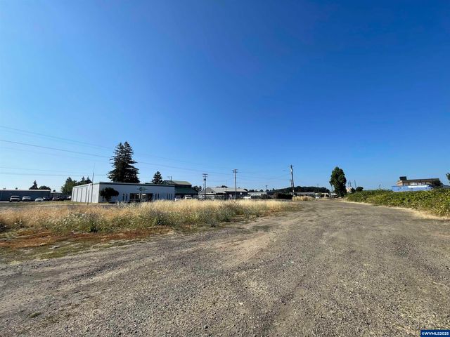 3005 NE Portland Rd, Salem, OR 97301