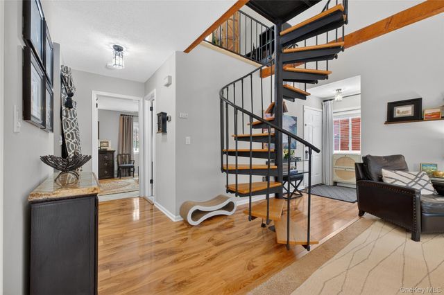 702 Autumn Lane, Brewster, NY 10509