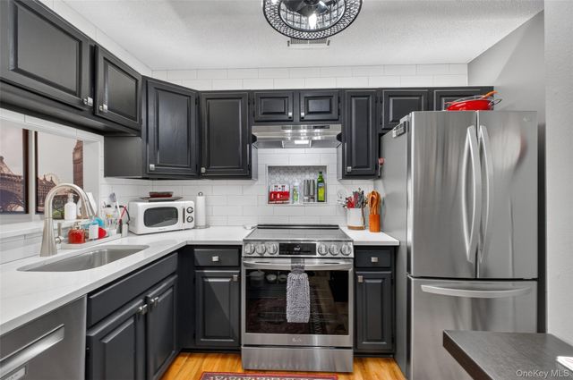 702 Autumn Lane, Brewster, NY 10509