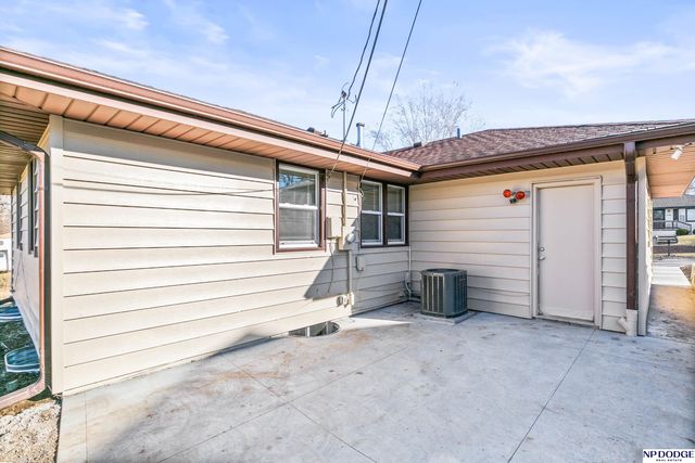 7736 Richmond Drive, Omaha, NE 68134