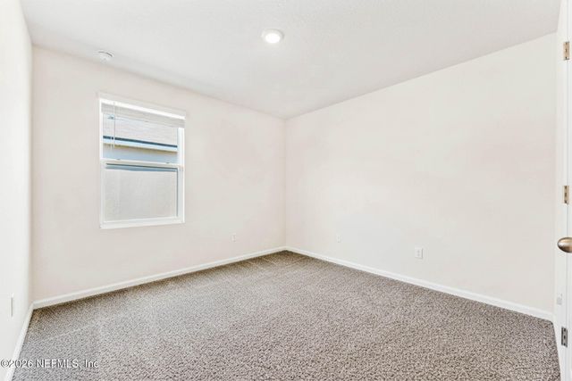 70013 MISTY LAKE Court, Yulee, FL 32097