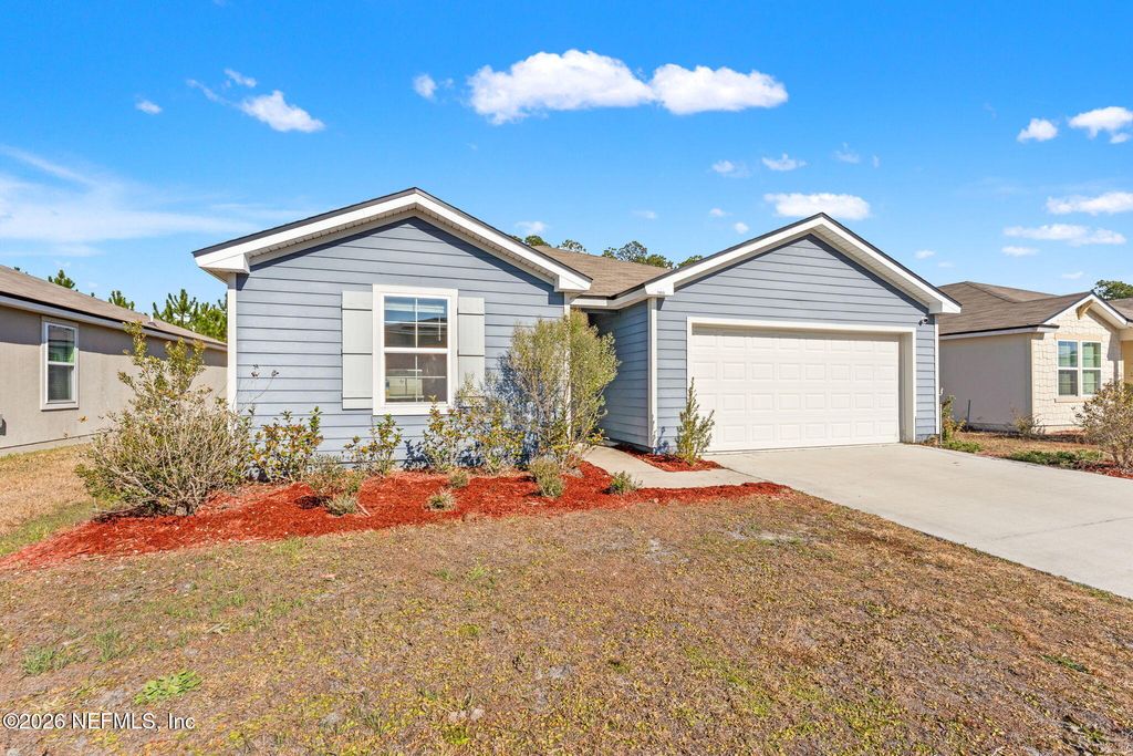 70013 MISTY LAKE Court, Yulee, FL 32097