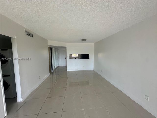 3396 Foxcroft Rd 305, Miramar, FL 33025