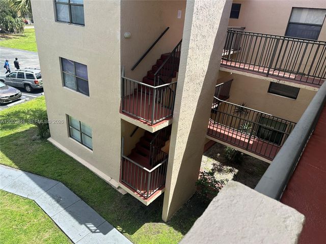 3396 Foxcroft Rd 305, Miramar, FL 33025