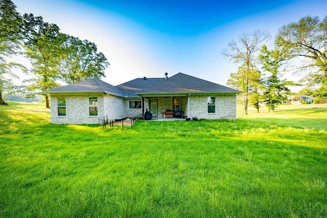 13017 Avilla Hills Cove, Alexander, AR 72002