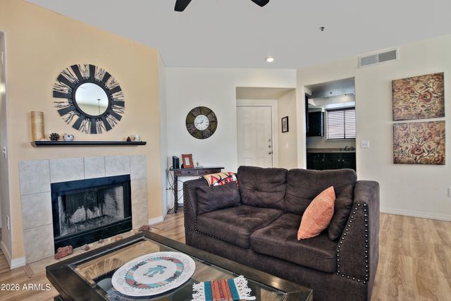 4925 E DESERT COVE Avenue 359, Scottsdale, AZ 85254