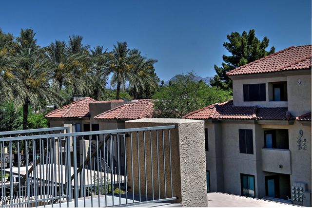 4925 E DESERT COVE Avenue 359, Scottsdale, AZ 85254