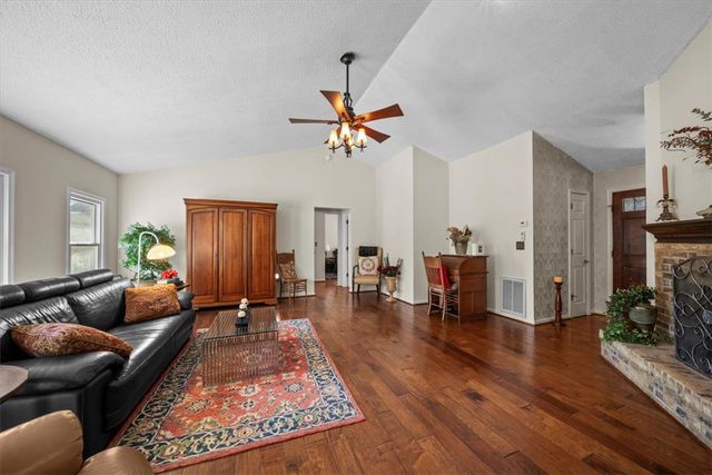 32 Jackson Court, Piedmont, SC 29673