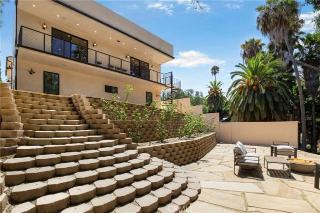 1102 W 6th, San Pedro, CA 90731