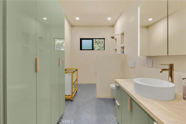 1102 W 6th, San Pedro, CA 90731