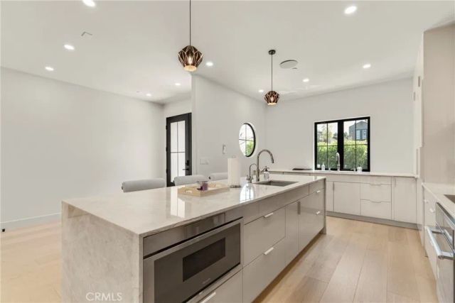 1102 W 6th, San Pedro, CA 90731