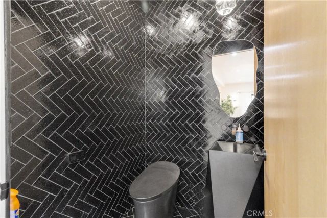 1102 W 6th, San Pedro, CA 90731