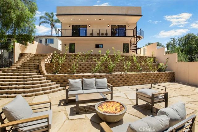 1102 W 6th, San Pedro, CA 90731