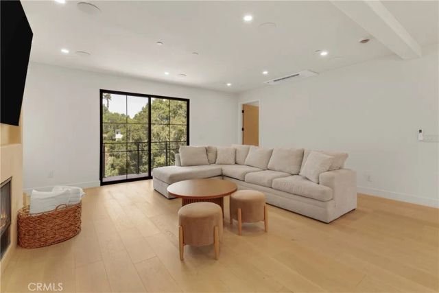 1102 W 6th, San Pedro, CA 90731