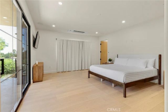 1102 W 6th, San Pedro, CA 90731