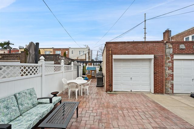 7547 Furmanville Avenue, Middle Village, NY 11379