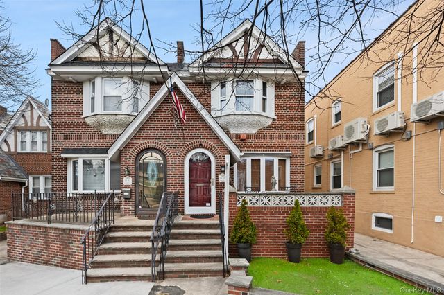 7547 Furmanville Avenue, Middle Village, NY 11379